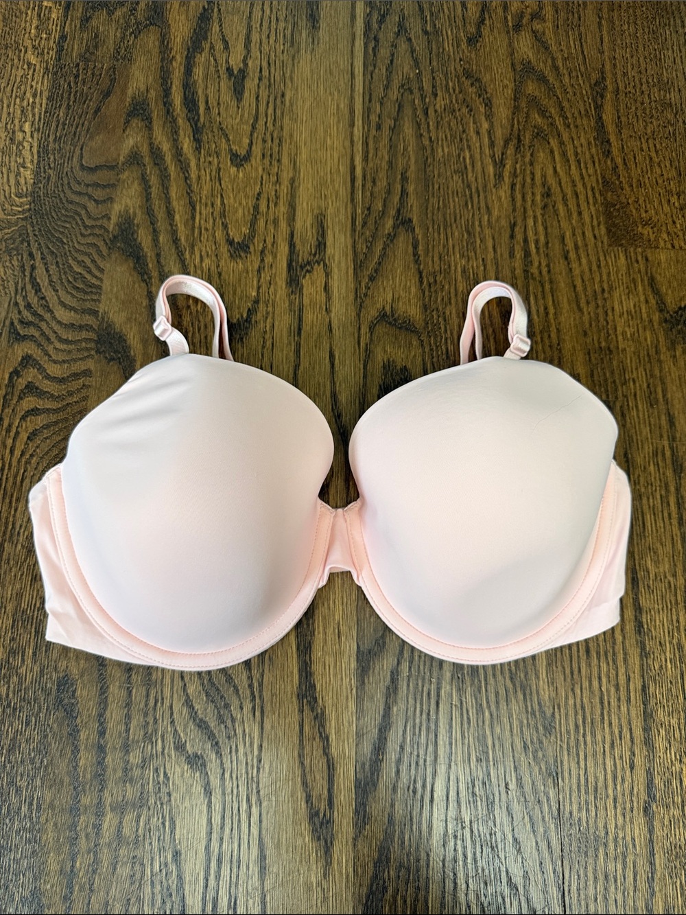 Victoria's Secret Light Pink T-Shirt lightly lined Bra